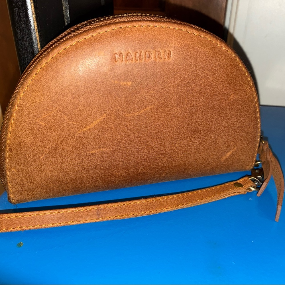 Mandrn Brown Leather Wristlet